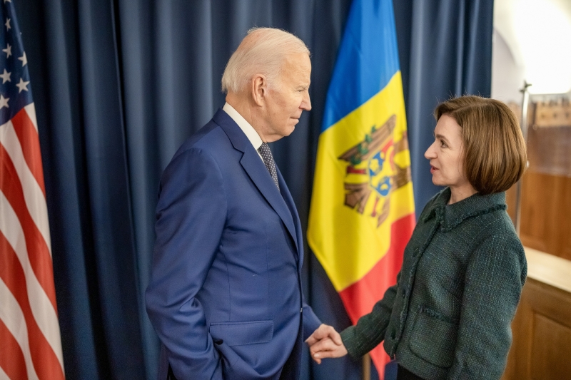 Maia Sandu a fost la Varșovia la invitația lui Biden. Ea i-a spus că moldovenii vor să fie parte a lumii libere și să adere la UE