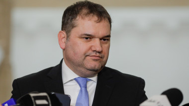 Cseke Attila, ministrul Dezvoltării, răspunde întrebărilor jurnaliștilor la sediul Primăriei Municipiului București, miercuri 8 februarie 2023.