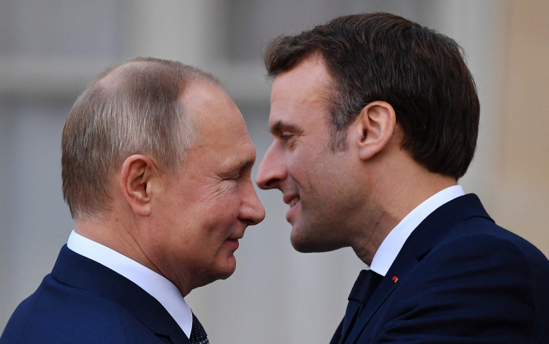 Macron și Putin