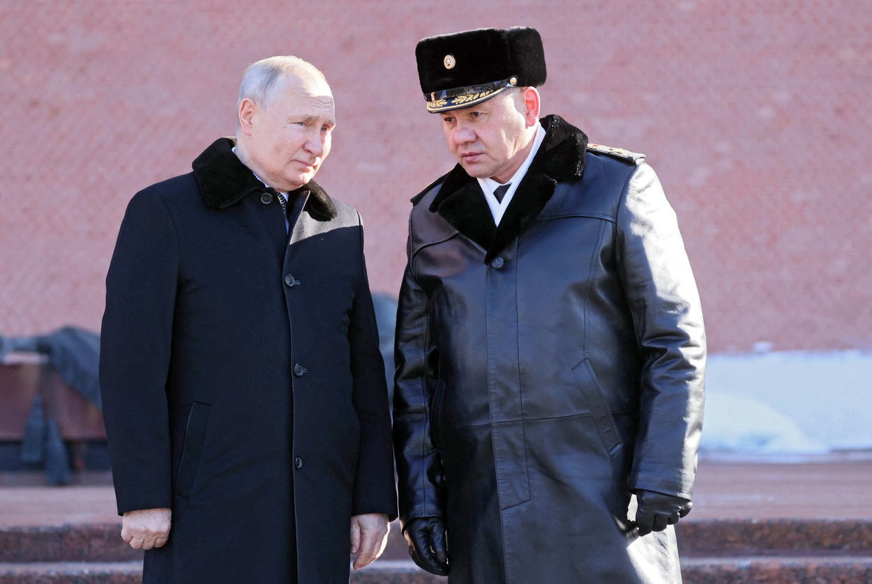 „Crede că va rămâne în istorie ca Petru cel Mare”. Detalii din cercul intim al lui Putin. Cum a luat decizia invaziei în Ucraina