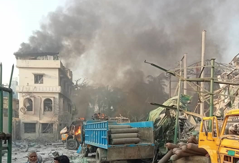 Explozie la o uzină siderurgică din Bangladesh: Cel puţin cinci persoane au murit și alte 20 au fost rănite