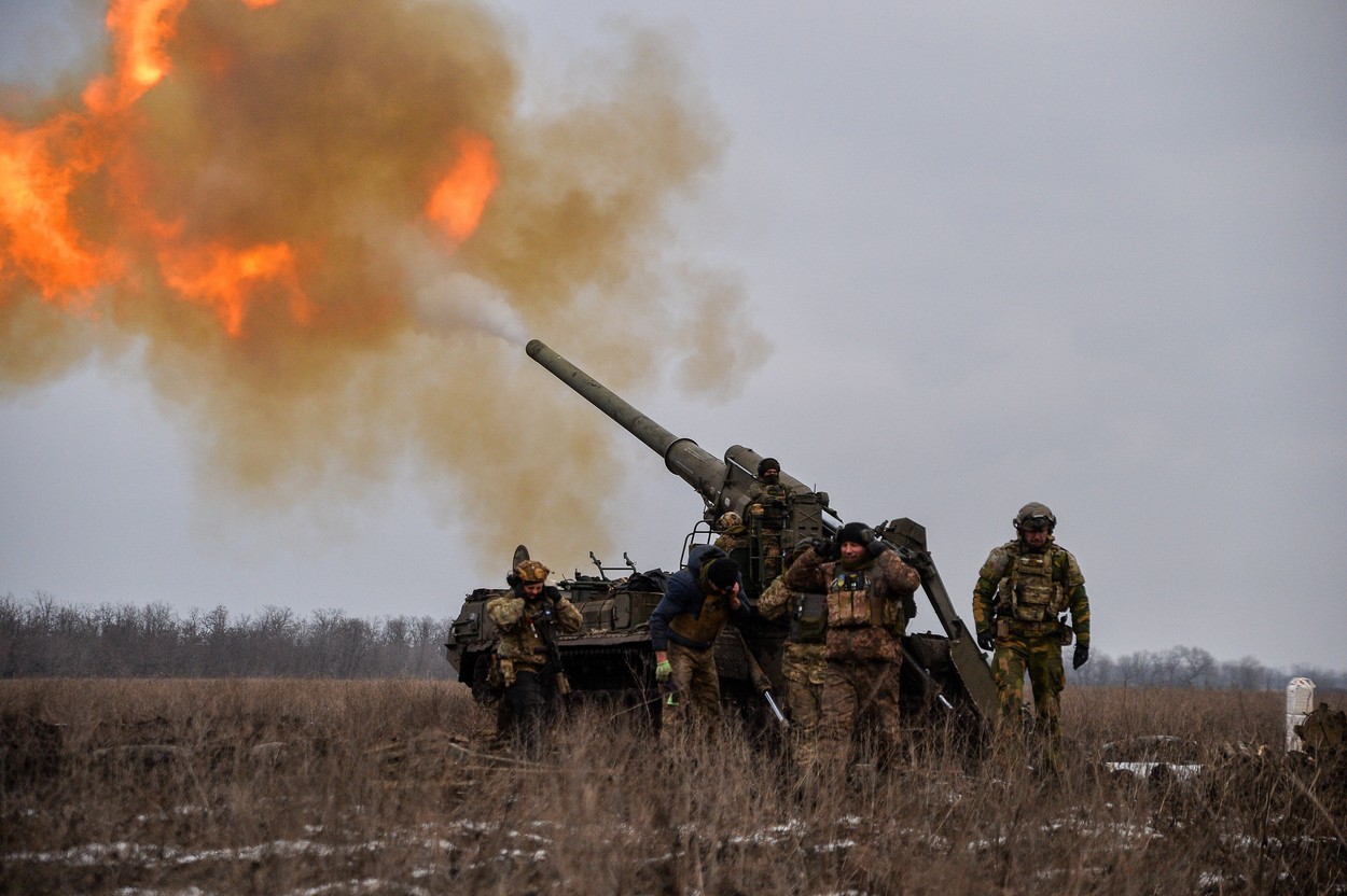 Presiune enormă a ruşilor în Bahmut. Armata ucraineană a respins 130 de atacuri într-o zi