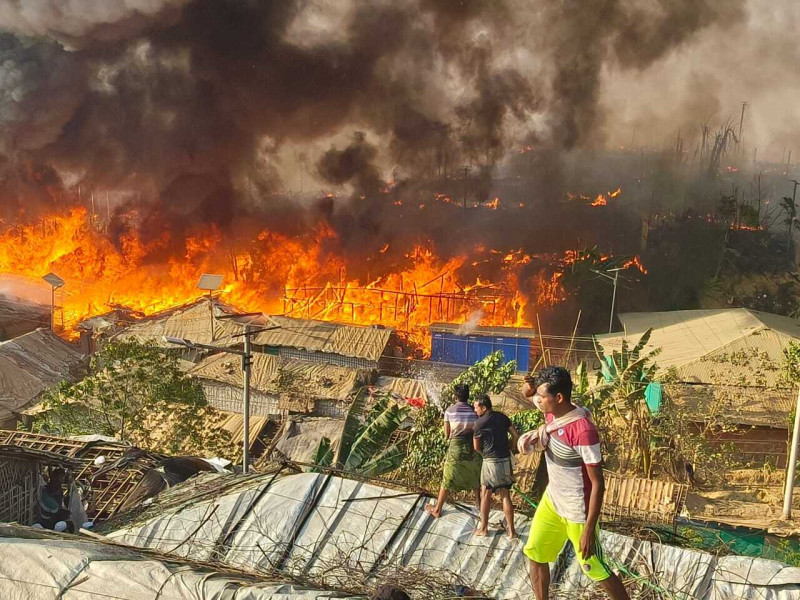 Fire breaks out at Balukhali Rohingya Refugee camp