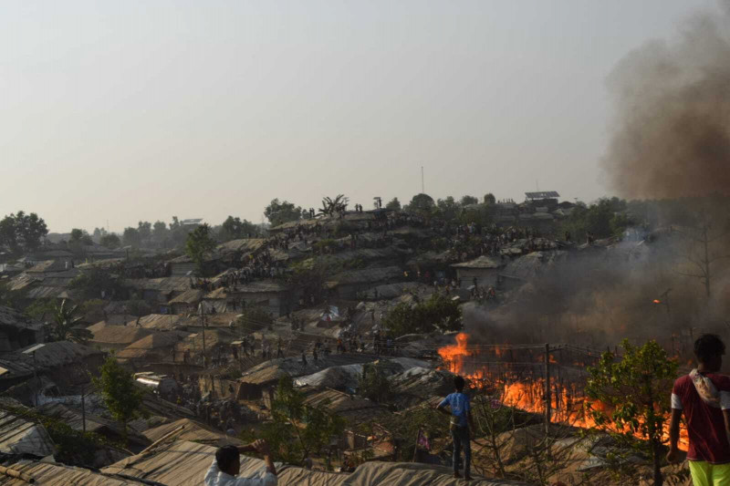 Fire breaks out at Balukhali Rohingya Refugee camp