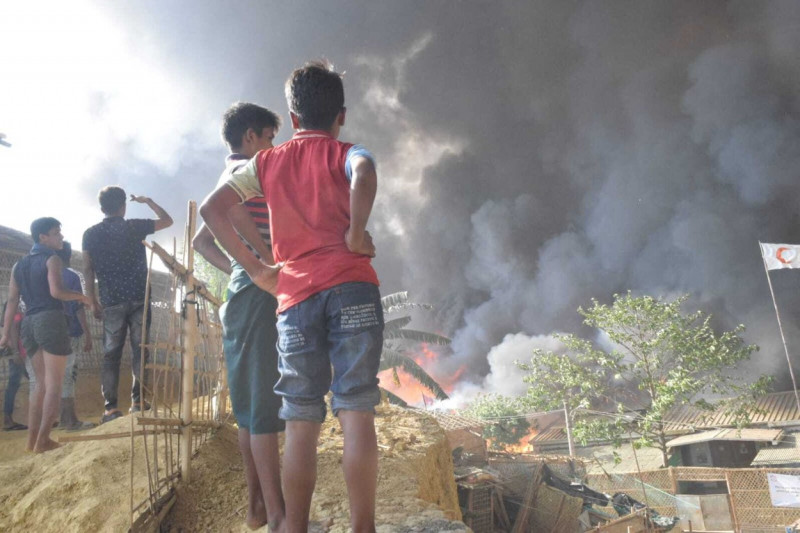 Fire breaks out at Balukhali Rohingya Refugee camp