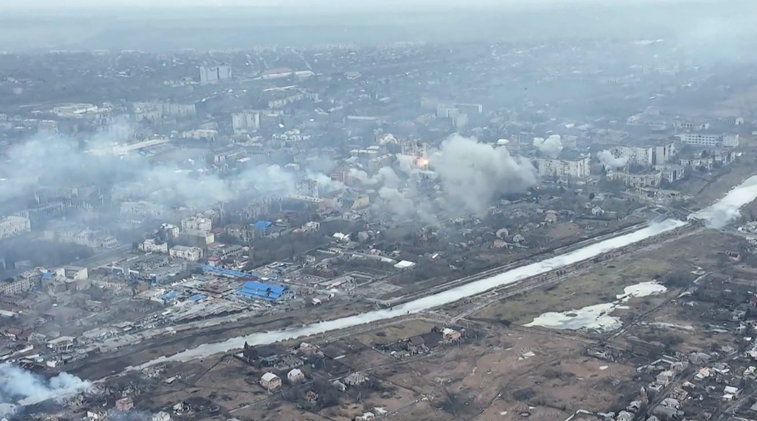 Oficial NATO: Ruşii au pierdut de cinci ori mai mulţi soldaţi decât ucrainenii în bătălia pentru Bahmut
