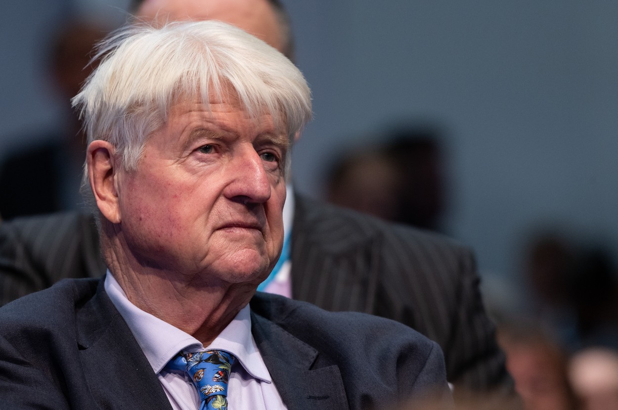 Boris Johnson și-a pus tatăl pe lista celor care ar urma să primească titlul de „Sir” în ultimele zile de mandat