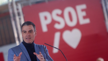 Pedro Sánchez participates in an event to commemorate 8M