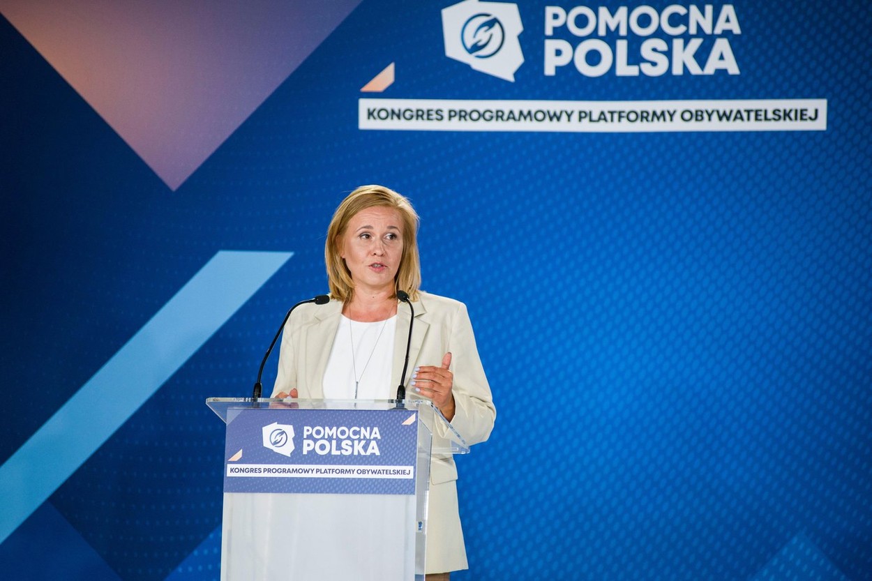 Tensiuni în politica din Polonia, după ce fiul unui parlamentar din opoziție s-a sinucis. Băiatul fusese victima unui pedofil