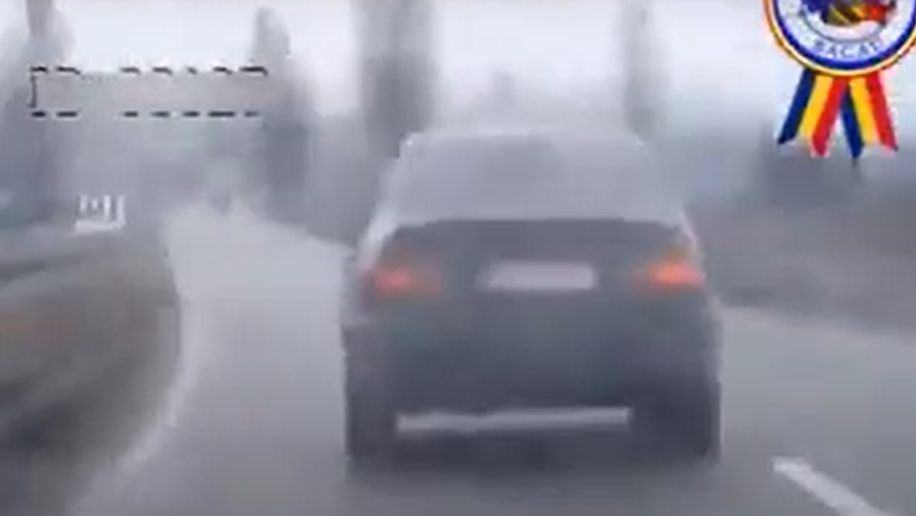 Un șofer din Bacău a rămas fără permis 780 de zile și a primit amenzi de peste 21.000 de lei după o cursă haotică prin trafic