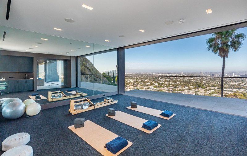 EXCLUSIVE: Edwin Castro the $2 Billion Powerball Winner Buys Rakish Hollywood Hills Mansion