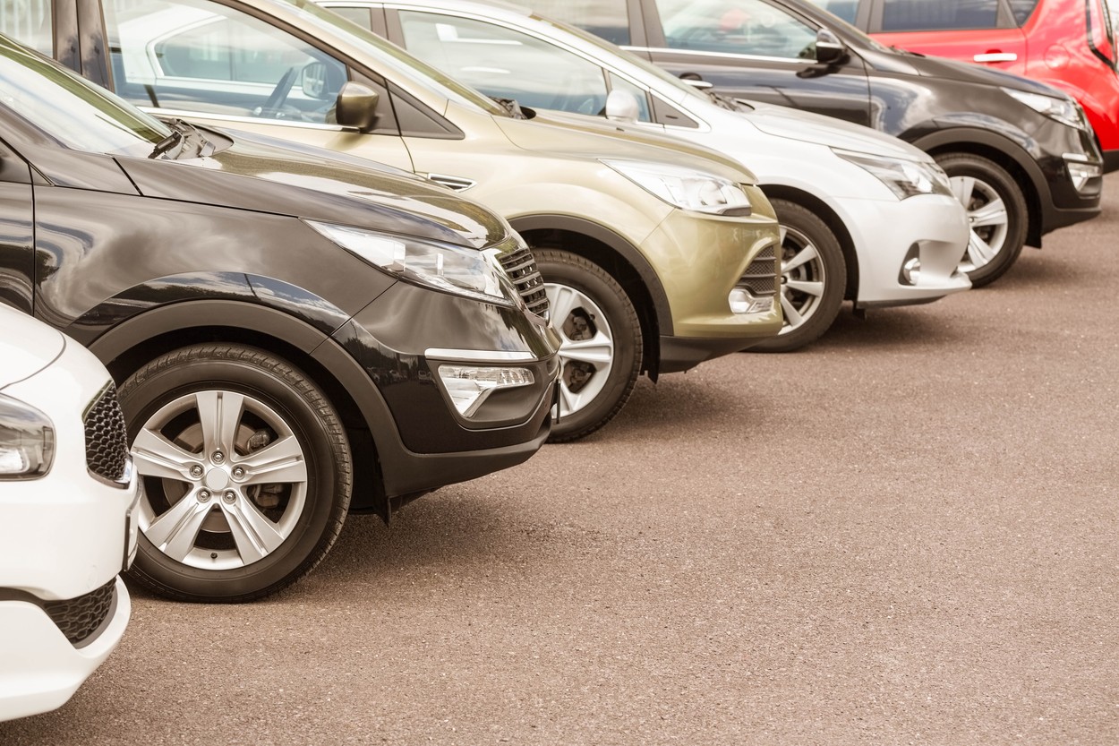 Înmatricularea şi radierea autovehiculelor s-ar putea face online