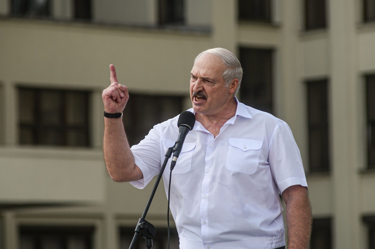 Lukaşenko spune că armele nucleare nu vor fi folosite: „Trebuie să rămână aici, în Belarus, într-un loc de încredere”