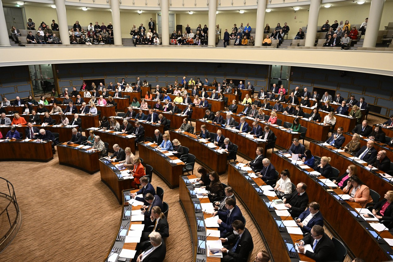 Parlamentul din Finlanda a adoptat proiectul de lege care deschide calea aderării la NATO