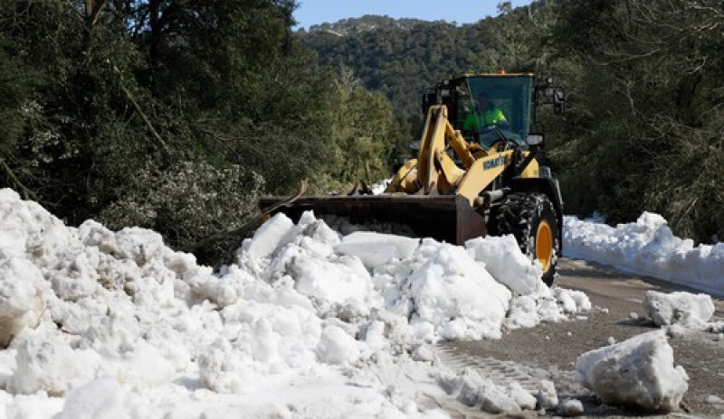 Stratul de zăpadă depășește un metru în unele zone din Mallorca