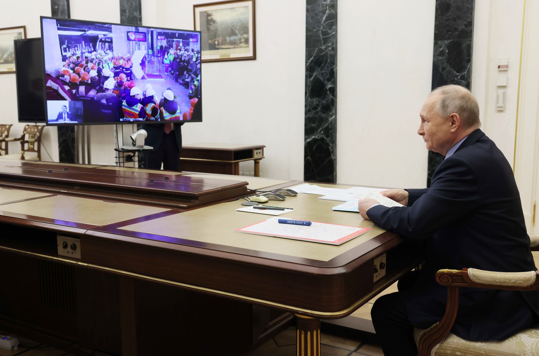 Podoliak: Informațiile despre un atac al „sabotorilor ucraineni" în Rusia sunt o provocare. Peskov: Putin și-a anulat o vizită oficială