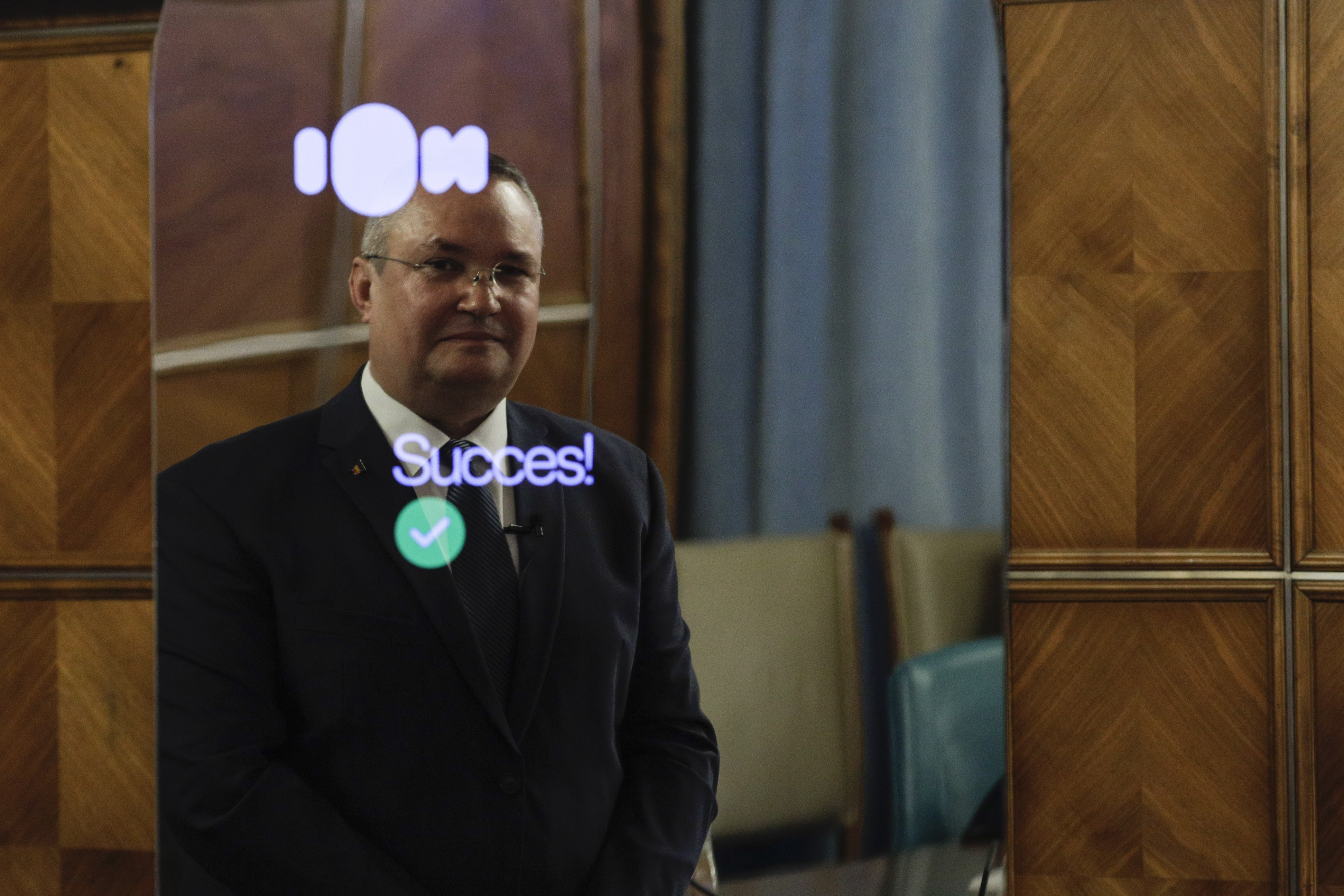 USR vrea codul sursă al lui ION: „Cine îl controlează şi în ce scop?”