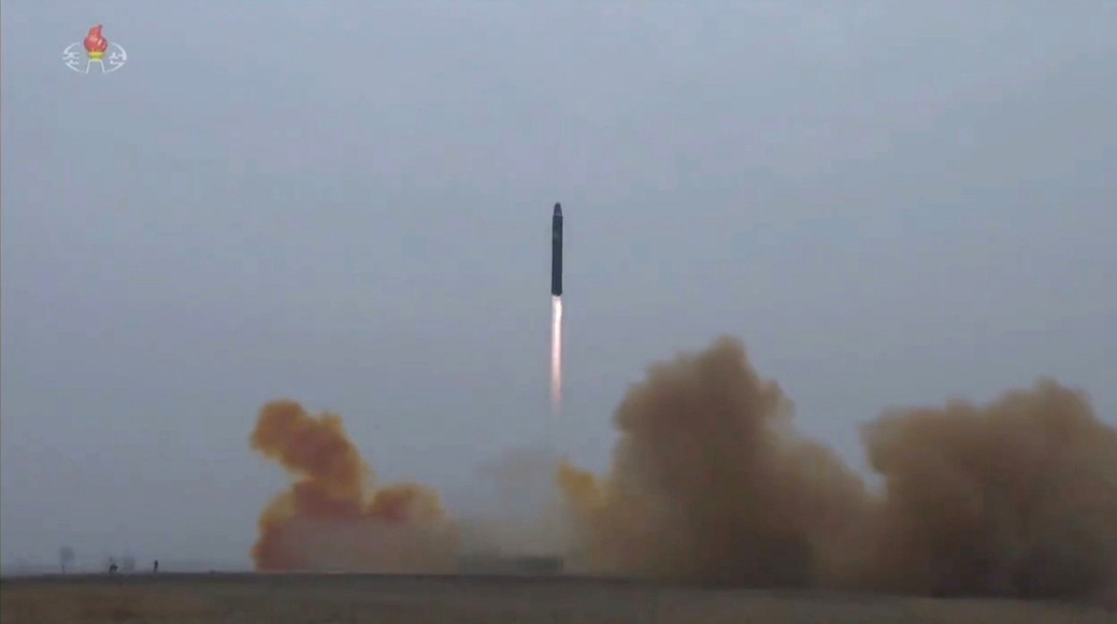 Coreea de Nord a lansat o rachetă balistică în Marea Japoniei