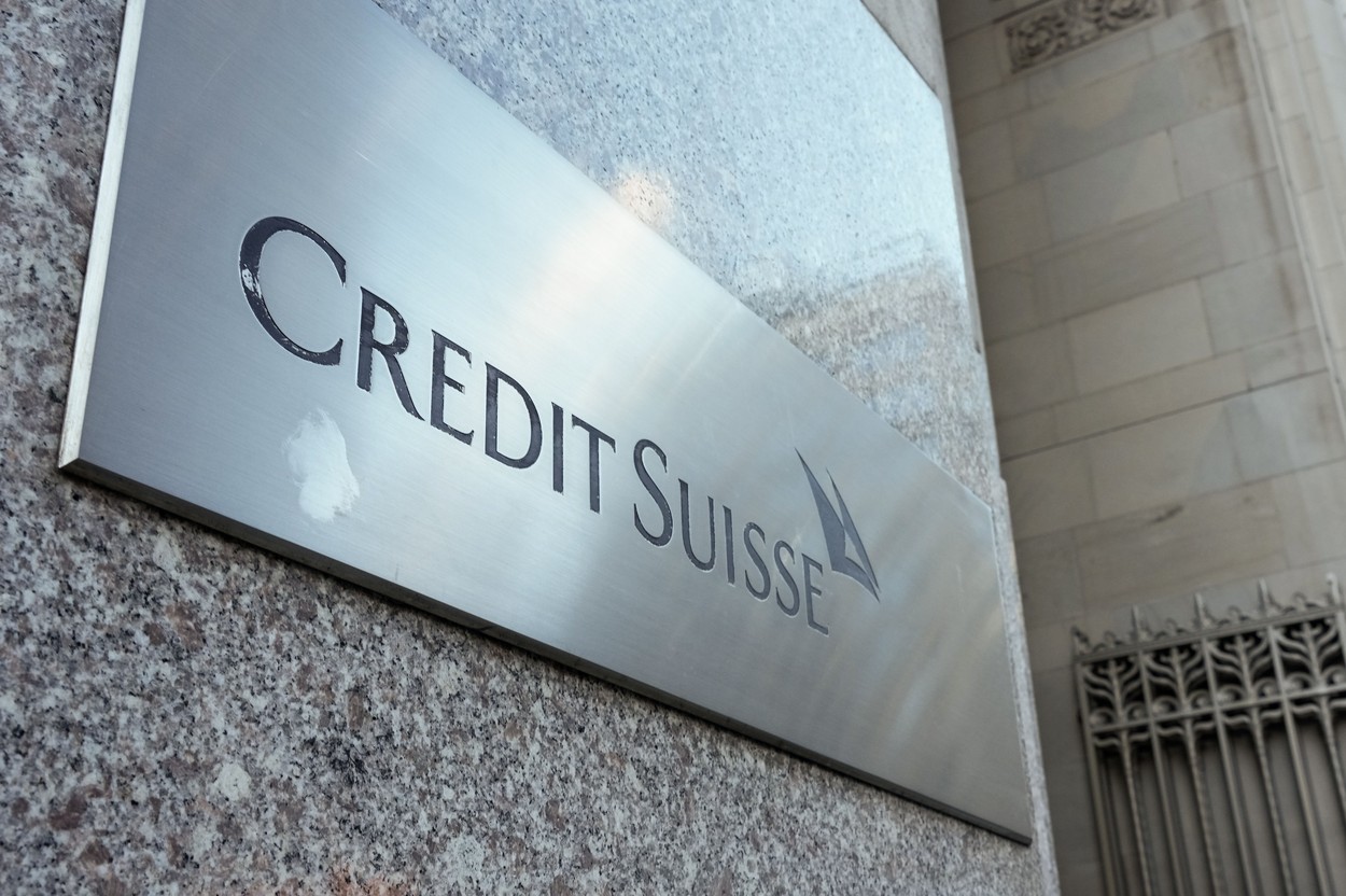 Conducerea Credit Suisse poartă discuţii cruciale în acest weekend despre viitorul băncii (Reuters)