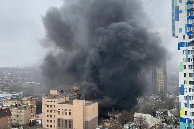 Incendiu uriaș la sediul FSB din Rostov pe Don. Locuitorii orașului au auzit și o explozie