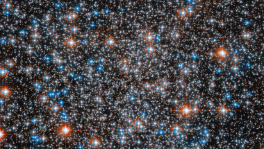 cluster globular surprins de hubble