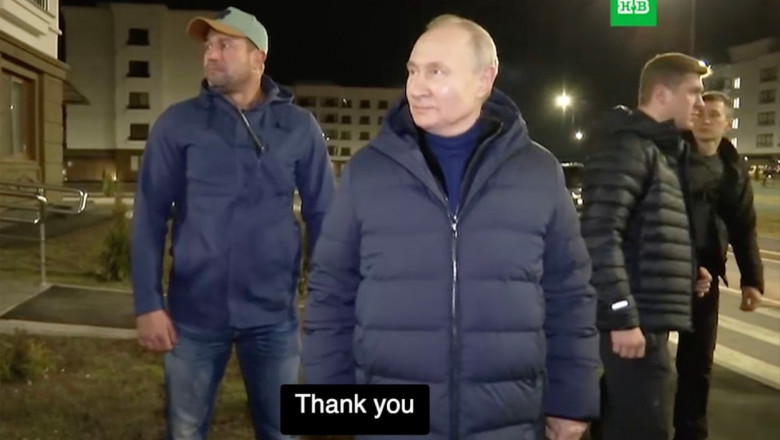 Vladimir Putin în vizită la Mariupol.