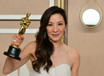 Michelle-Yeoh-oscar-2023 (5)