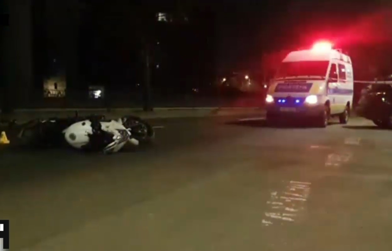 Un tânăr de 29 de ani a murit într-un grav accident cu motocicleta, pe Splaiul Unirii din București