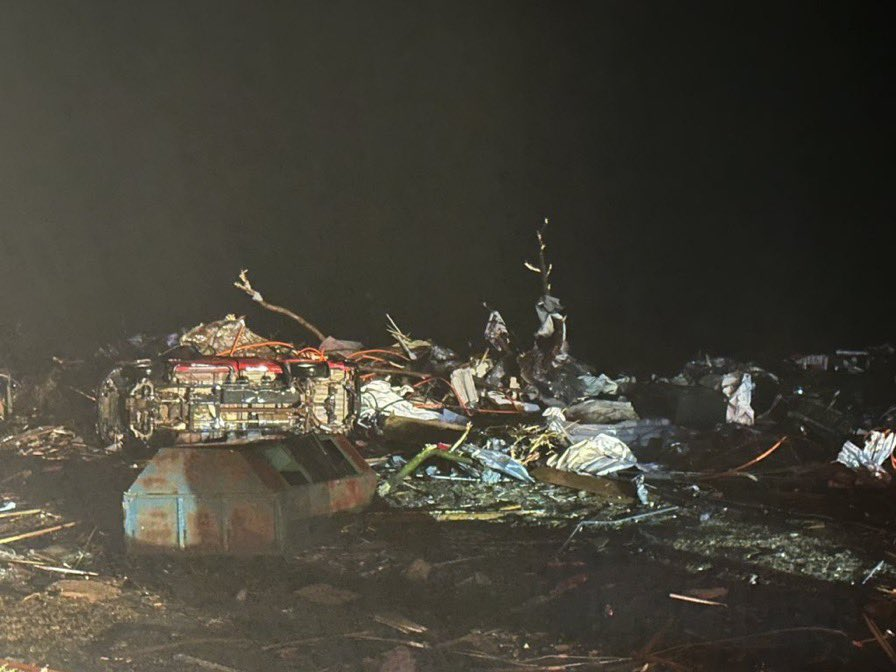 Cel puțin 23 de oameni au murit după ce o tornadă a devastat statul american Mississippi