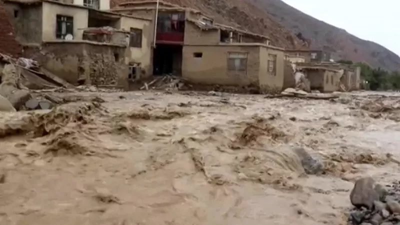 Inundațiile fac ravagii în Afganistan. Cel puțin trei persoane au murit și sute de case au fost distruse