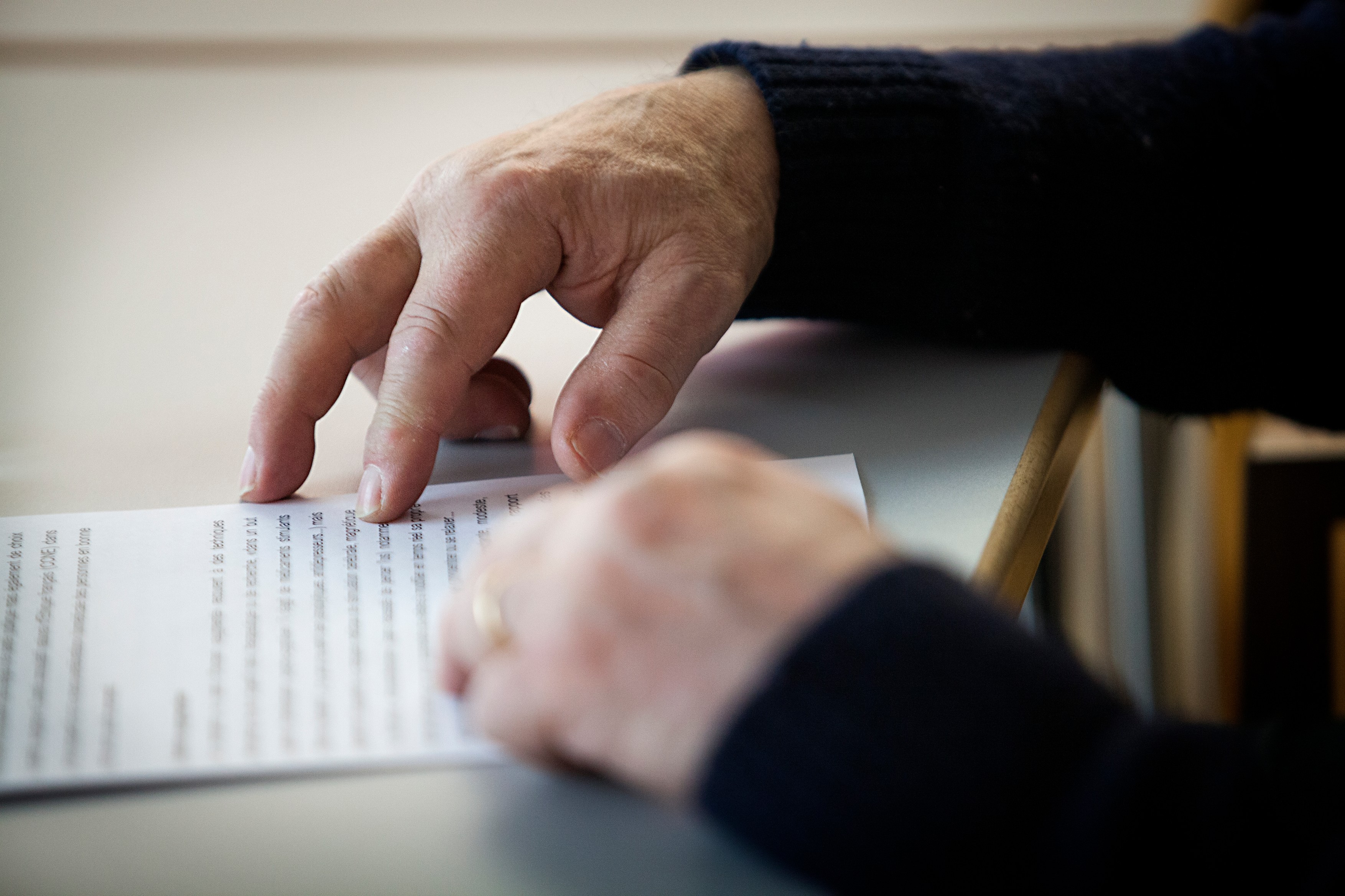O substanță chimică folosită inclusiv la curățătoriile de haine poate cauza Parkinson