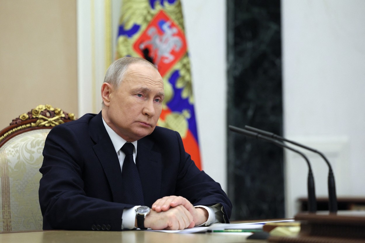Putin susține că nu face nimic secret cu China și neagă o alianță militară