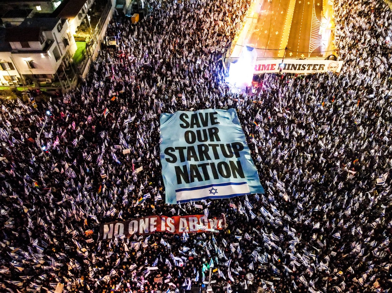 Mossadul ar fi sprijinit protestele din Israel, spun documentele scurse de la Pentagon. Guvernul neagă