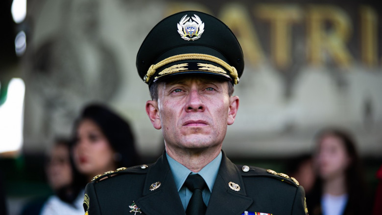 Henry Sanabria, șeful poliției columbiene, participă la o ceremonie la Bogota, pe 17 decembrie 2022.