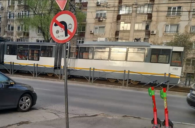 Tramvaie blocate în Capitală. Linia 41, afectată de o cădere de tensiune