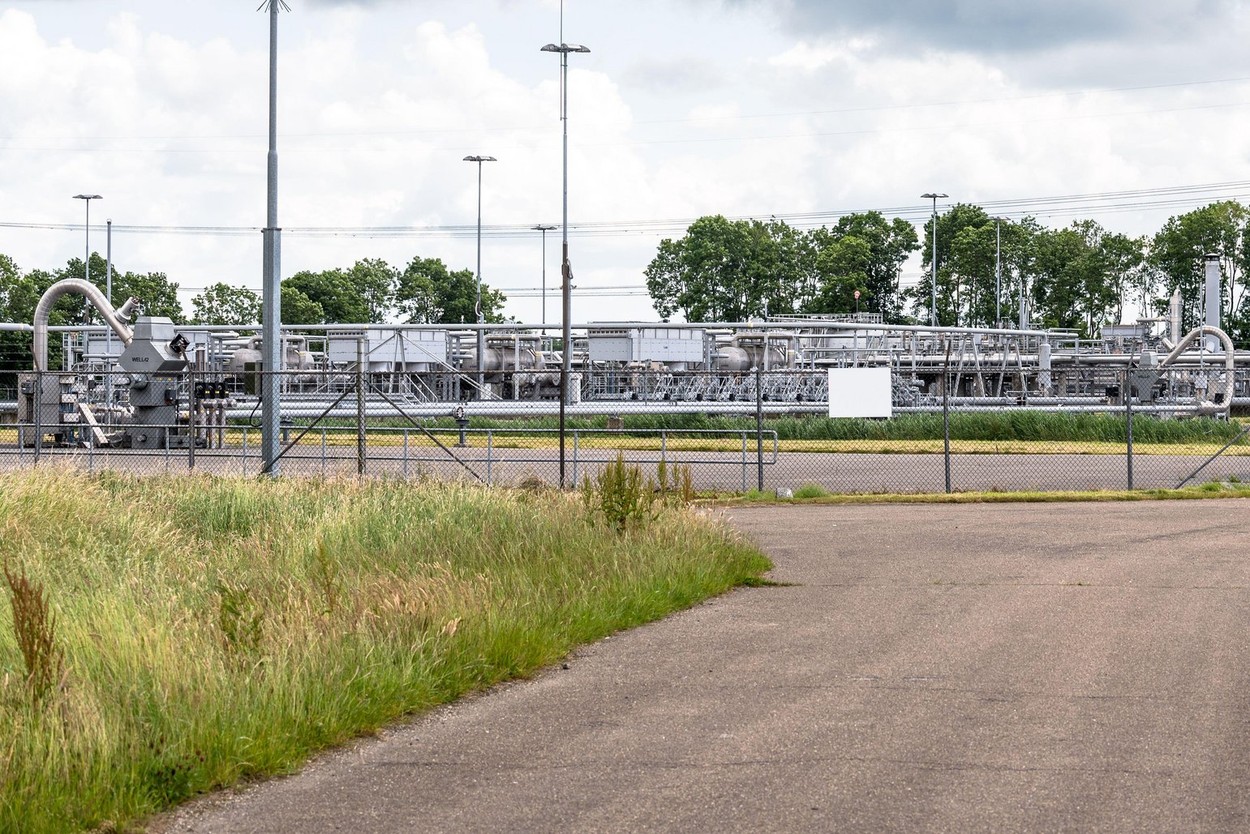 Shell anunță că închide un zăcământ de gaze din Olanda din cauza cutremurelor provocate în zonă