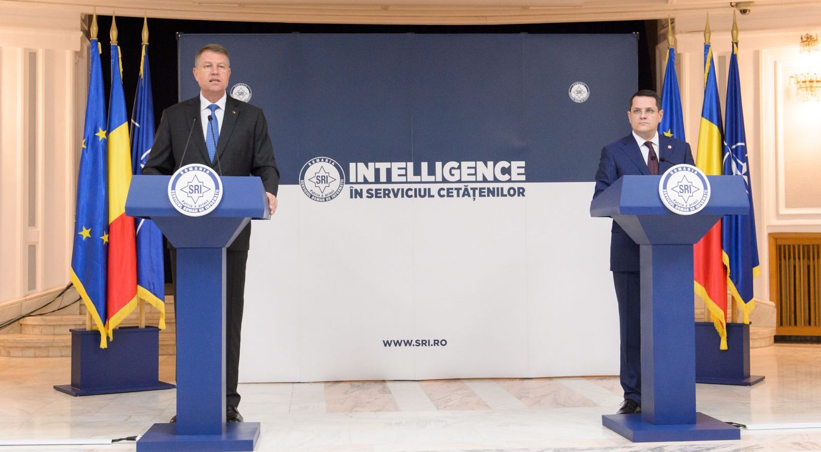 Klaus Iohannis participă la o ședință SRI pentru evaluarea măsurilor de securitate în contextul războiului din Ucraina