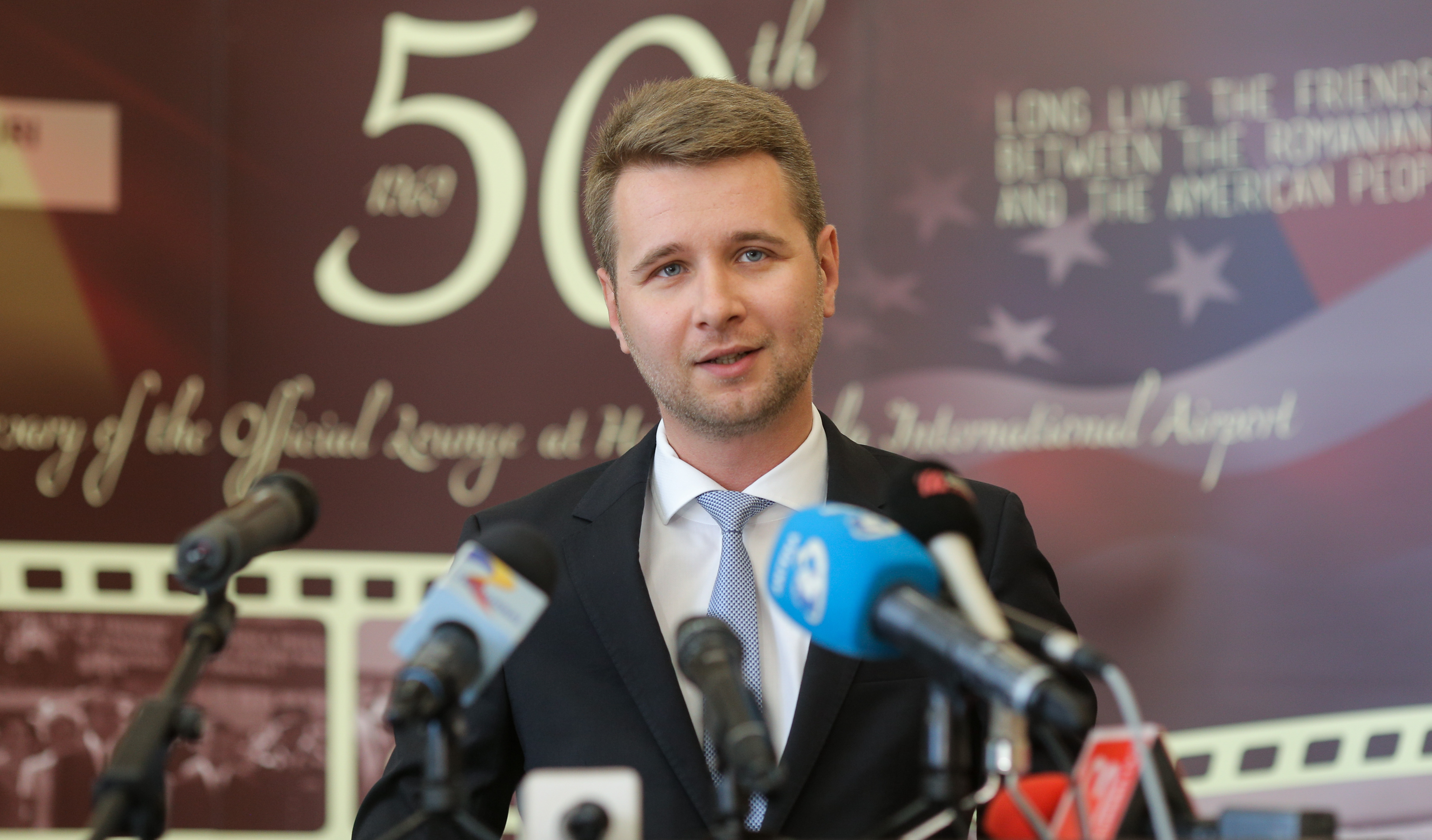 Fostul director al Companiei Naționale Aeroporturi București a fost trimis în judecată în dosarul închirierii spaţiilor de la Otopeni