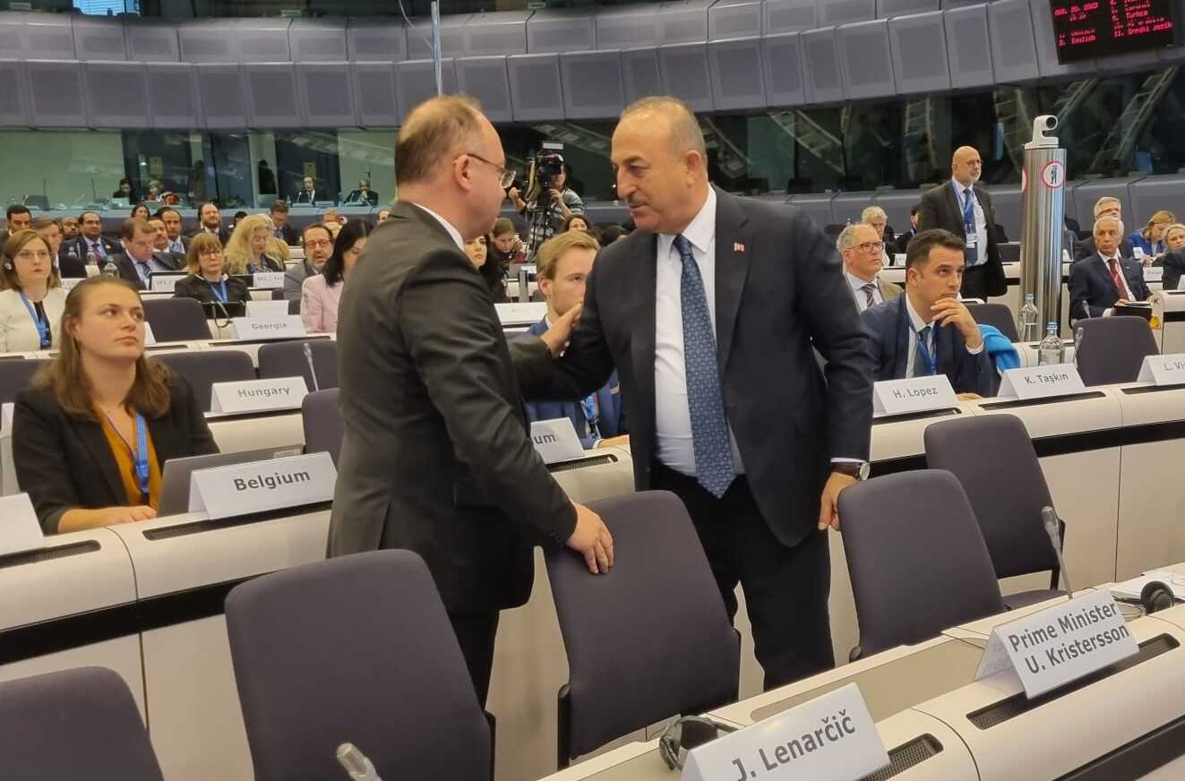 Bogdan Aurescu a anunţat un pachet de asistenţă financiară de 1,3 milioane de euro din partea României pentru Turcia şi Siria