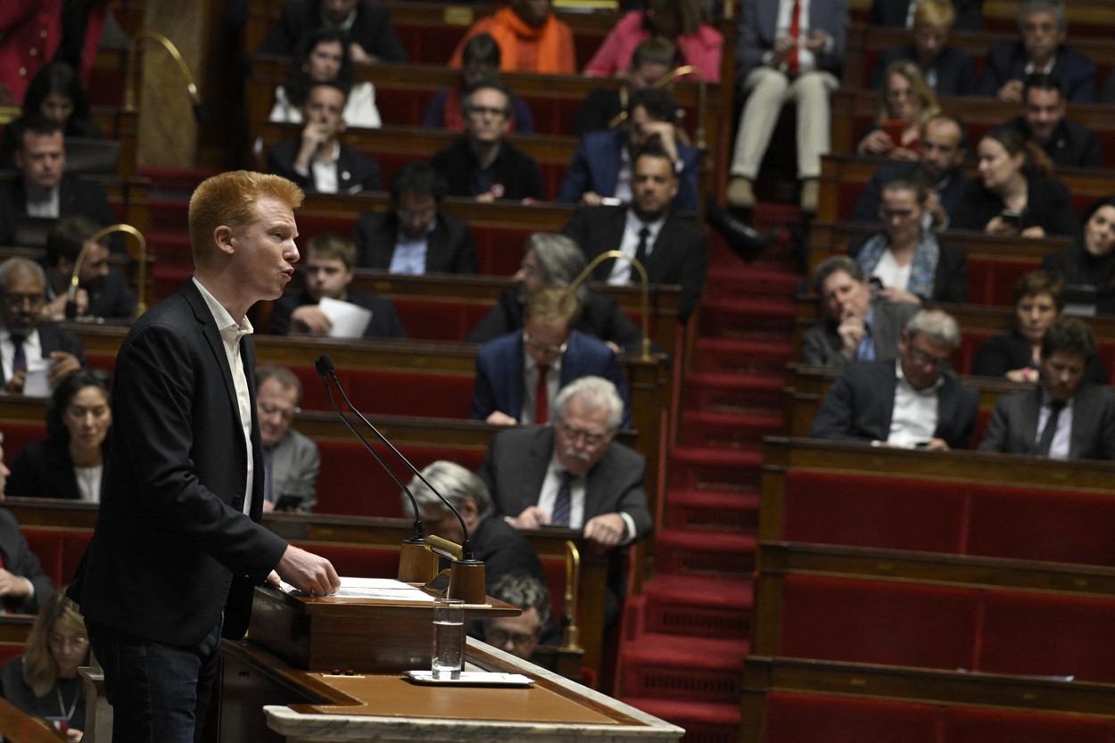 Moţiunile de cenzură împotriva guvernului Franţei au picat. Reforma pensiilor merge înainte