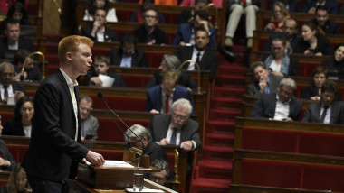 O moţiune de cenzură este dezbătută în parlamentul francez pe 20 martie 2023.