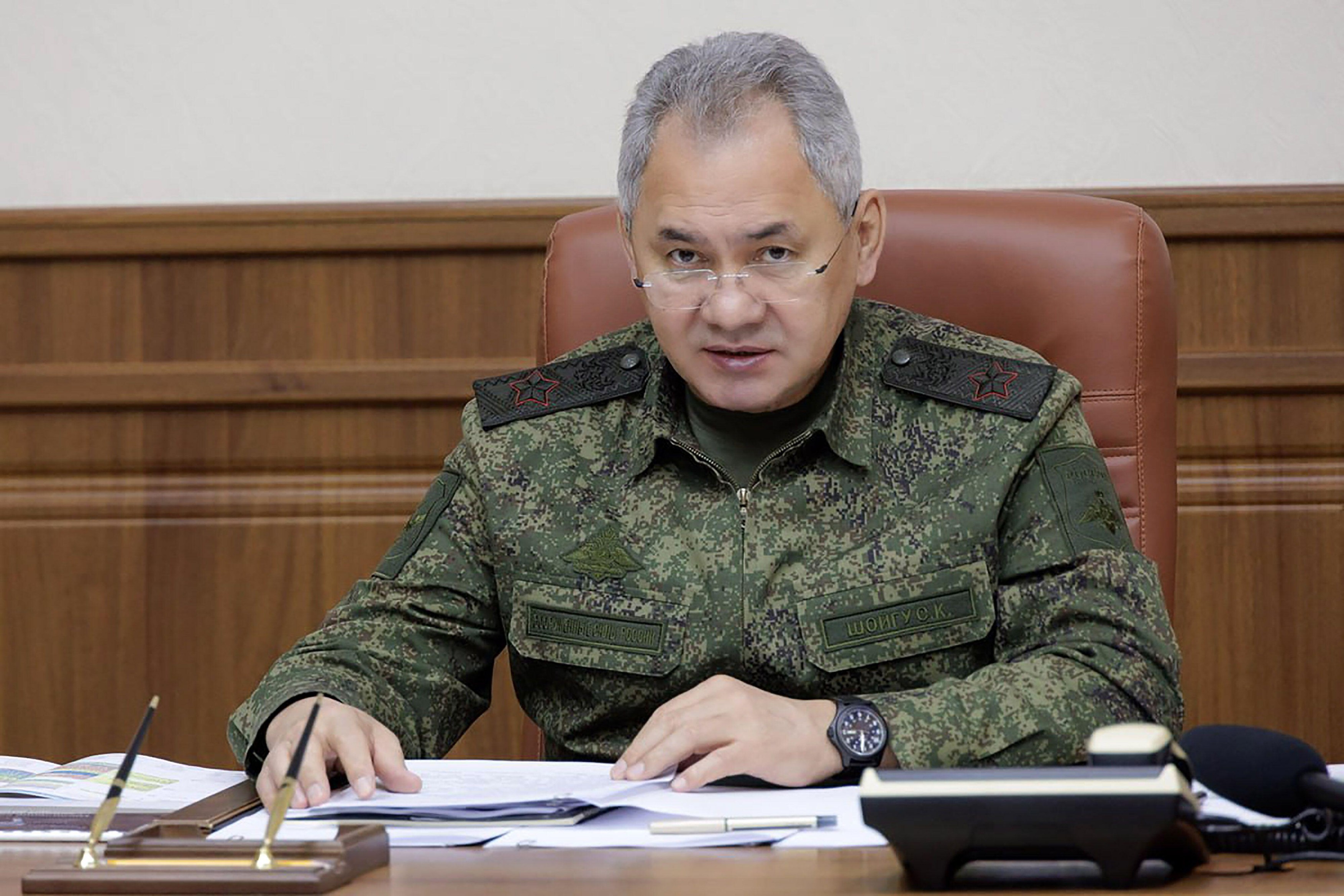 Şoigu susține că Rusia întăreşte forţele militare în nord-vestul şi vestul ţării ca răspuns la „consolidarea NATO”