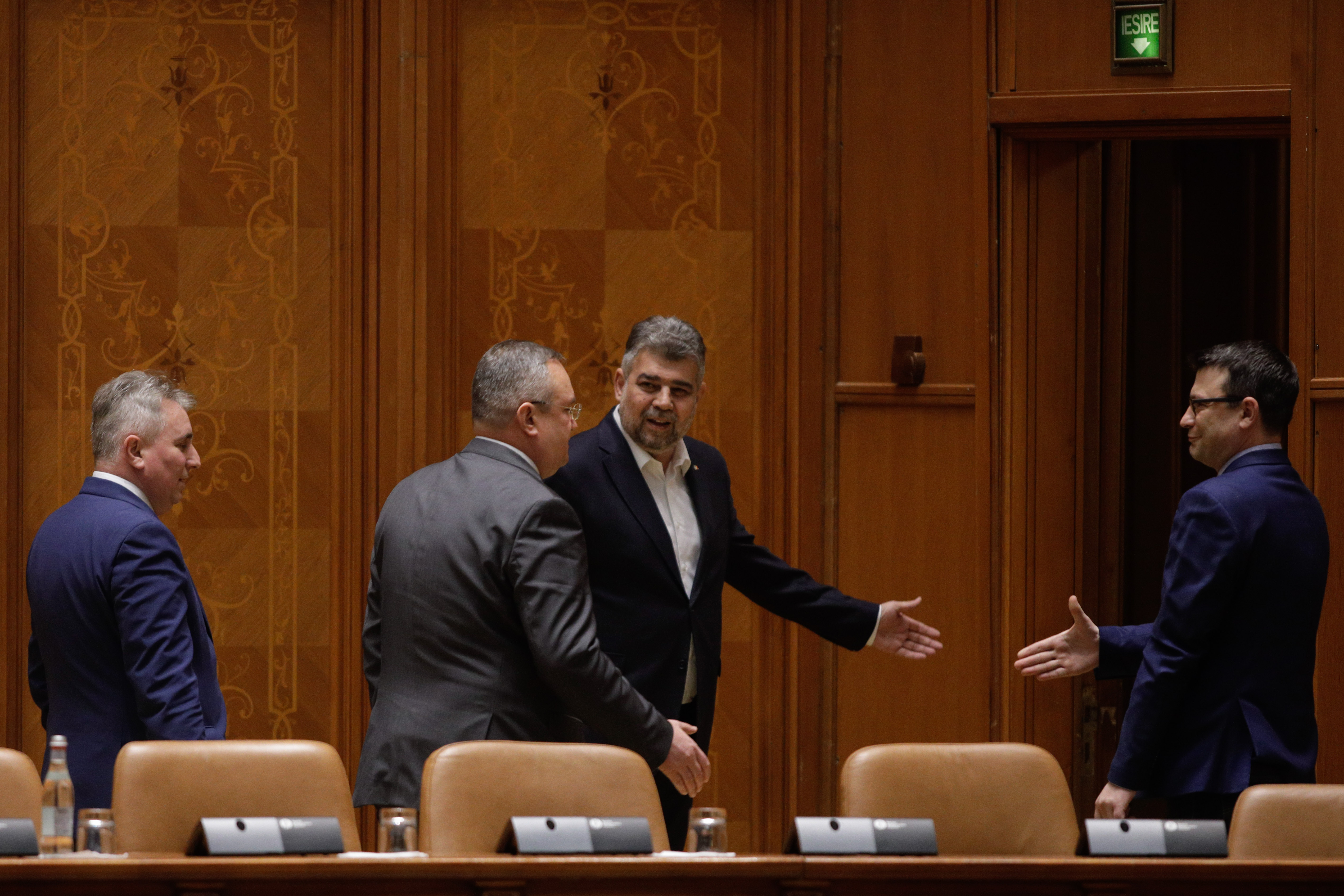 Ciolacu, despre pensiile speciale: „A fost un guvern care și-a asumat secret anumite jaloane. Ciucă era la MApN, Bode era la MAI”