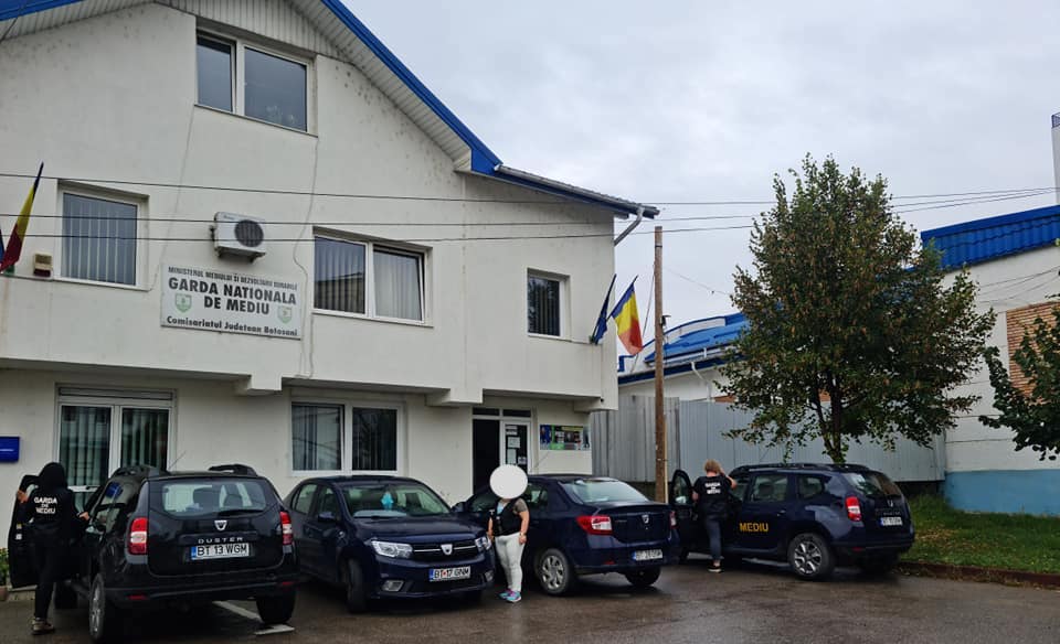 DNA a închis Garda de Mediu Botoșani. Comisariatul nu mai poate funcţiona după ce procurorii au reţinut trei comisari din patru