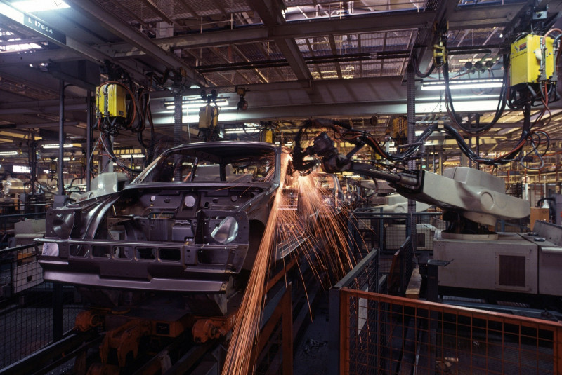 fabrică de mașini automatizată