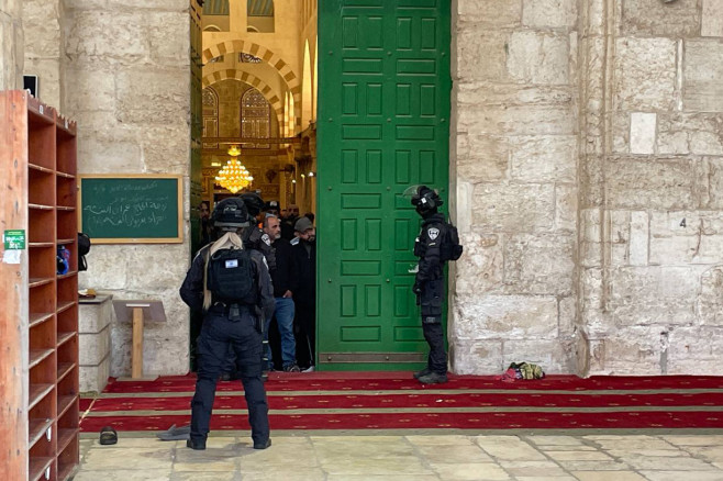 Israeli police raid Masjid Al-Aqsa in Jerusalem