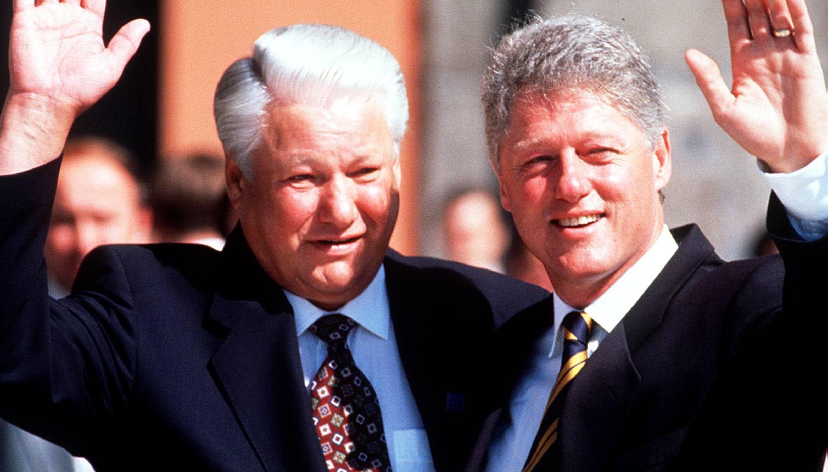 Bill Clinton regretă că i-a convins pe ucraineni să renunțe la armele nucleare pe care le-au dobândit după căderea Uniunii Sovietice