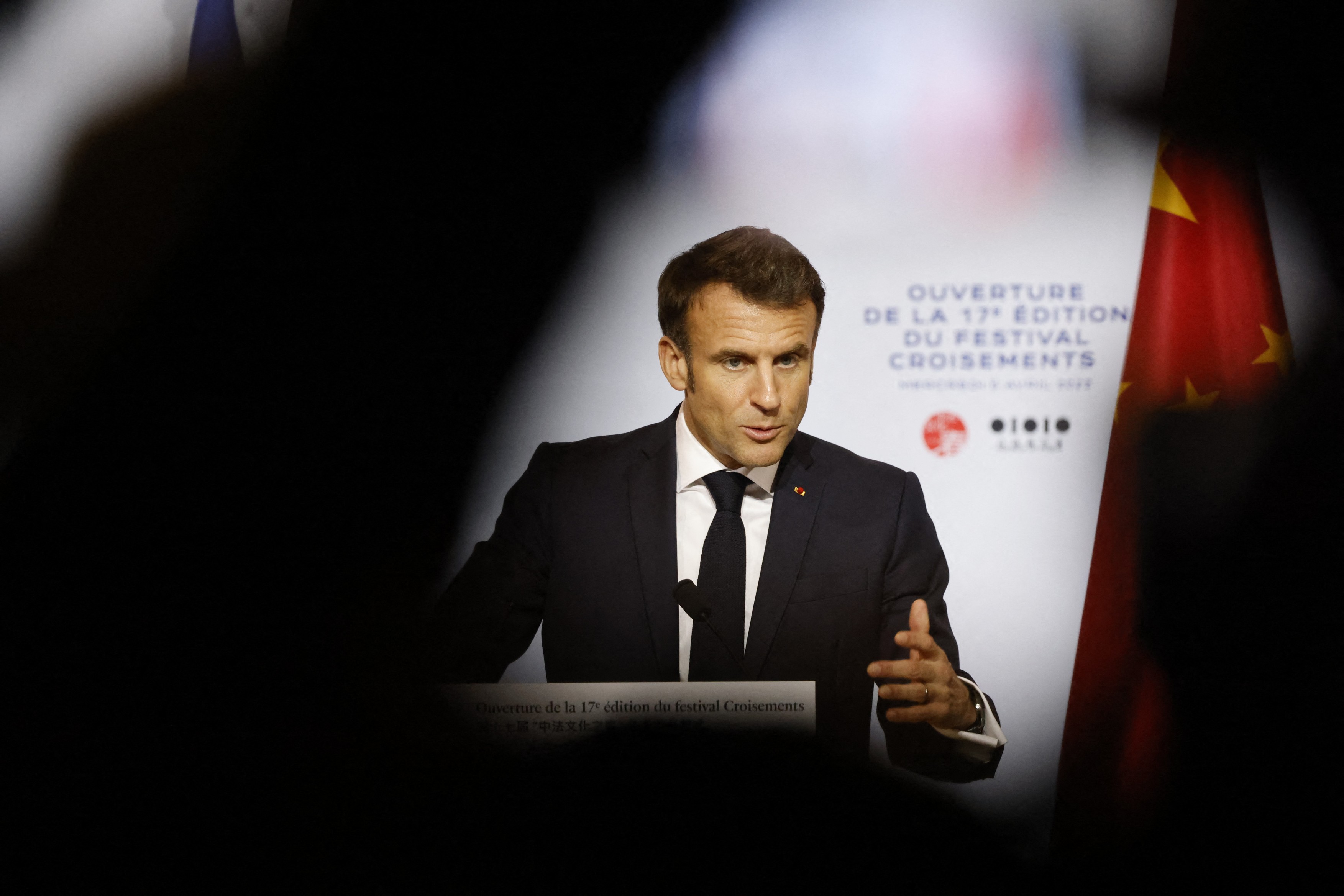 Macron: China are un „rol major” de jucat în Ucraina