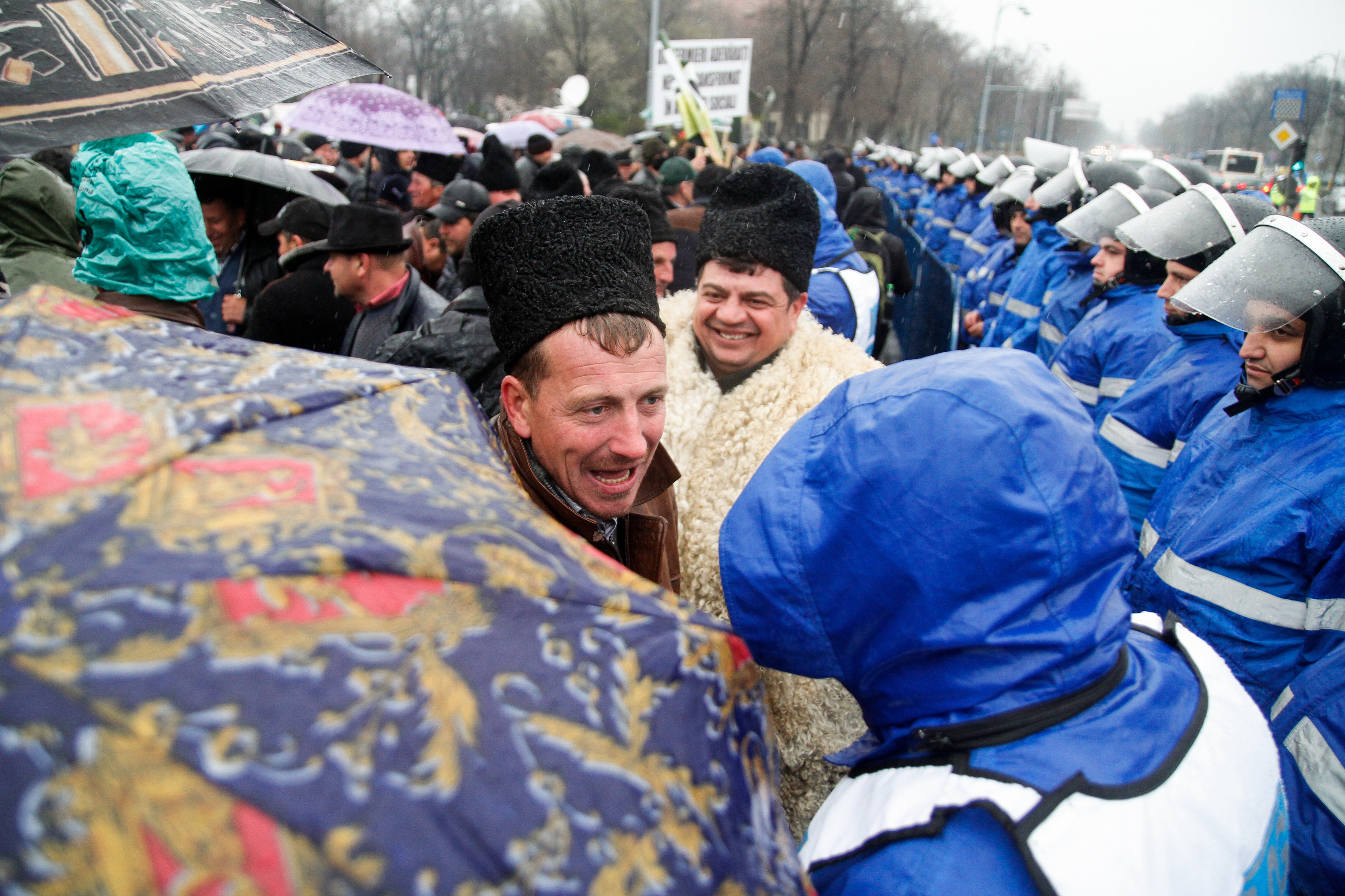 Fermierii se pregătesc pentru proteste în București și în țară. Ei sunt nemulțumiți de soluția CE de a nu taxa mărfurile din Ucraina