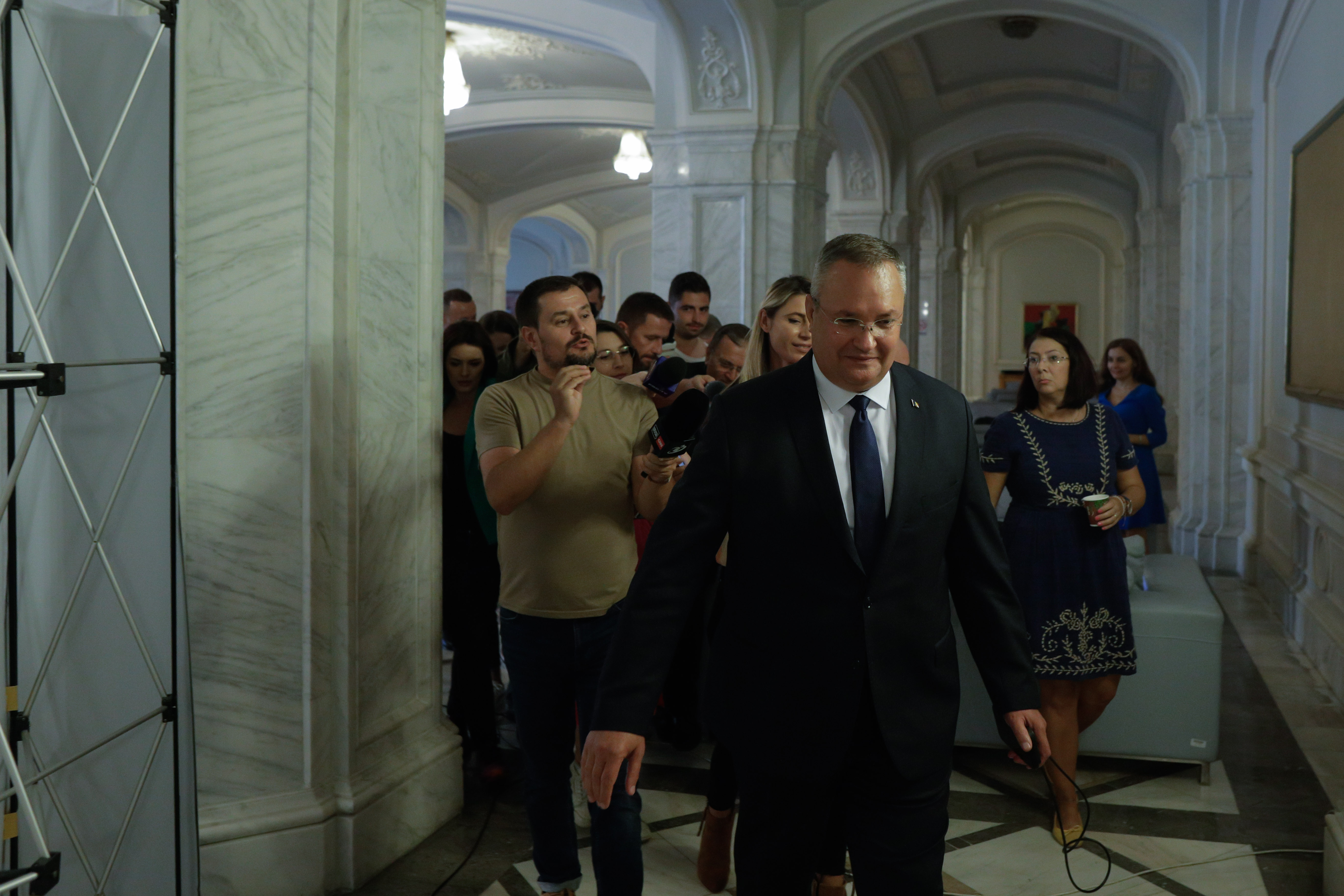 Surse: Scandal în PNL, înaintea ședinței BPN. Blaga: „Am ajuns ospătarii PSD”. Rareș Bogdan s-a propus vicepremier și la Transporturi